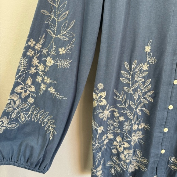 J.Jill Floral Expressions V-Neck Tunic Top Blue White Embroidered Floral Size M - Picture 8 of 14